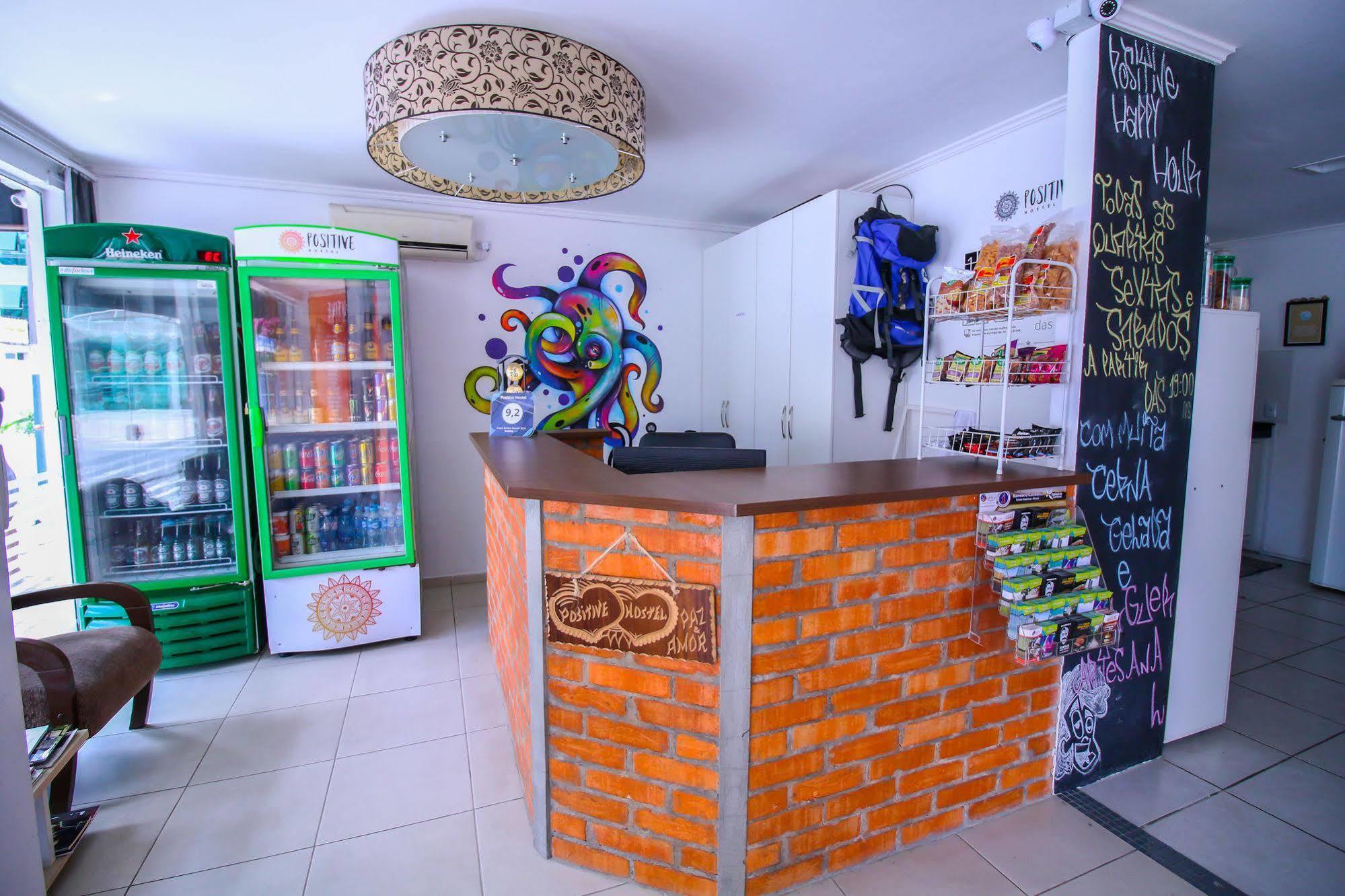 Positive Hostel Balneário Camboriú Kültér fotó