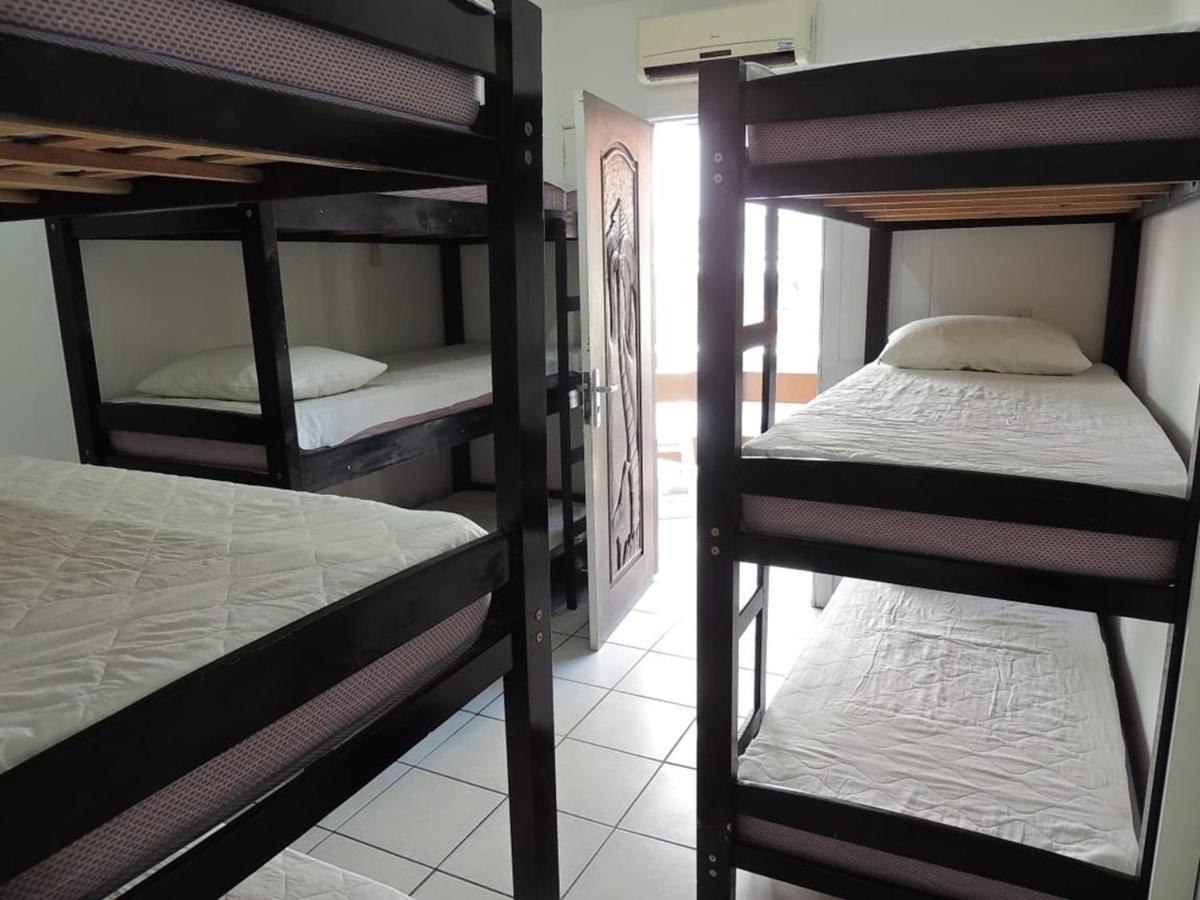 Positive Hostel Balneário Camboriú Kültér fotó